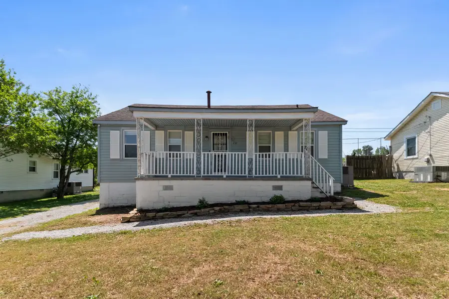 216 Foy Ave, Florence, AL 35630 - #2