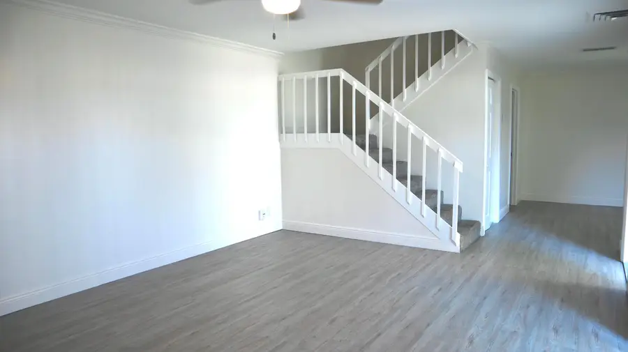 194 Lake Arbor Dr #1, Palm Springs, FL 33461 - #2