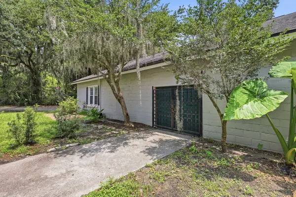 9670 Whitefield Avenue, Savannah, GA 31406