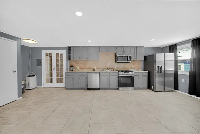 2322 West Loves Lane, Crete, IL 60417 - #3