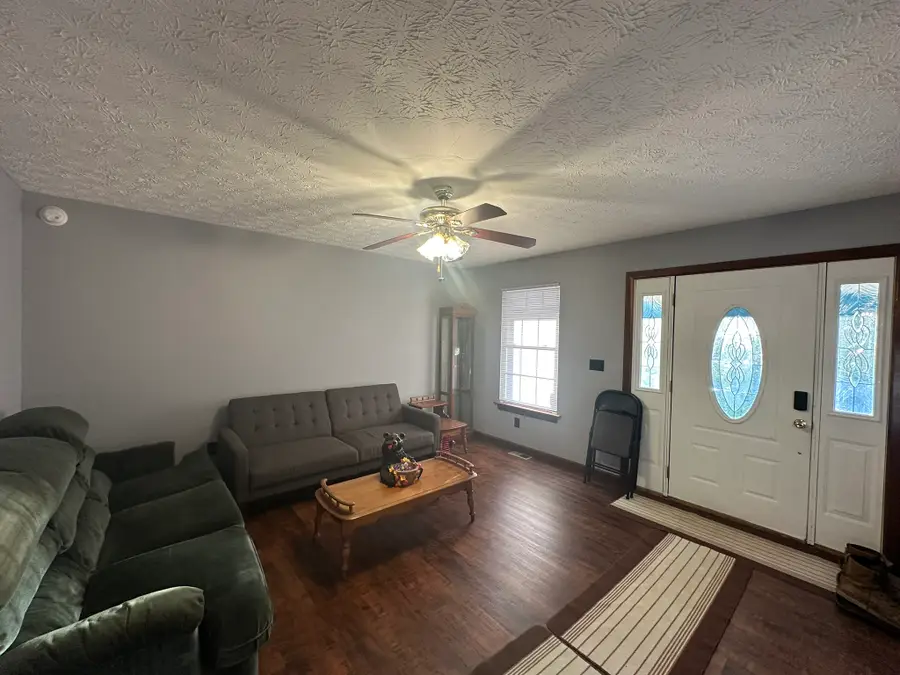 572 Township Road 145, Ironton, OH 45638 - Image #2