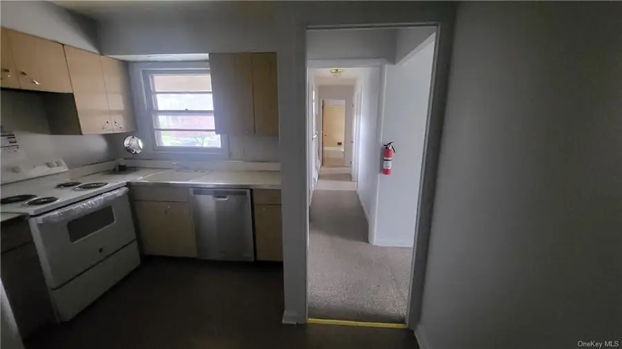 96 S Hamilton Street #E5, Poughkeepsie, NY 12601 - #2