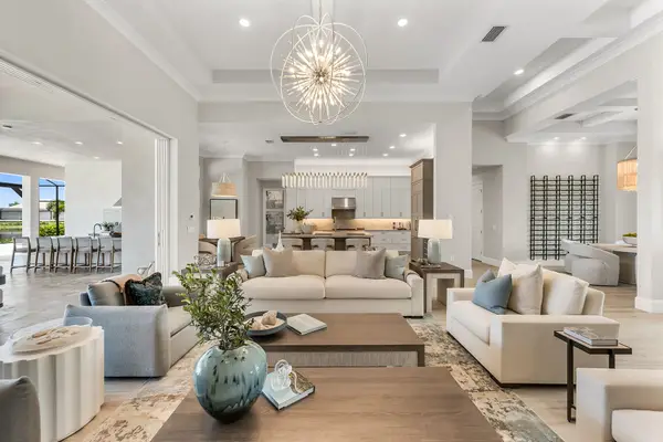 8871 Nevis Way, Naples, FL 34112