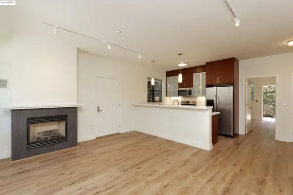 1565 32nd Street #4, Oakland, CA 94608