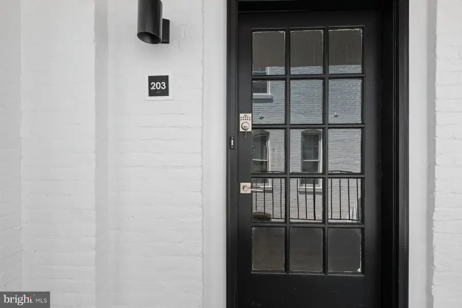 207 S Patrick Street #Unit 204, Alexandria, VA 22314 - #2