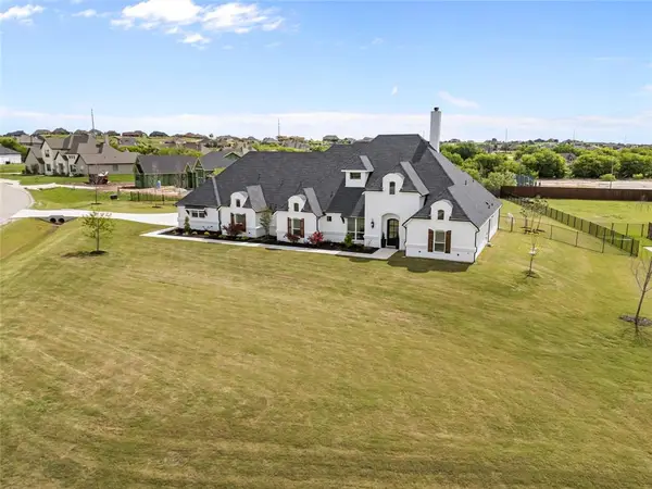 7756 Laura Lake Lane, Fort Worth, TX 76126