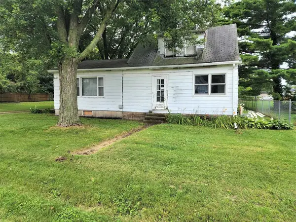 7661 S Lenox Ave, Oak Creek, WI 53154