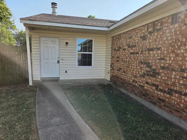 7326 NE Loop 820, North Richland Hills, TX 76180