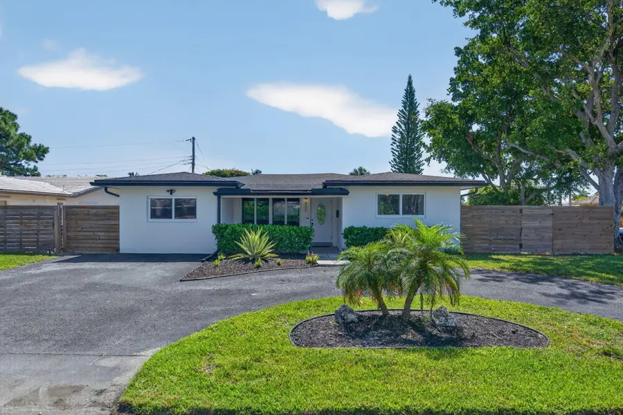 850 SE 1st Avenue, Pompano Beach, FL 33060 - #2