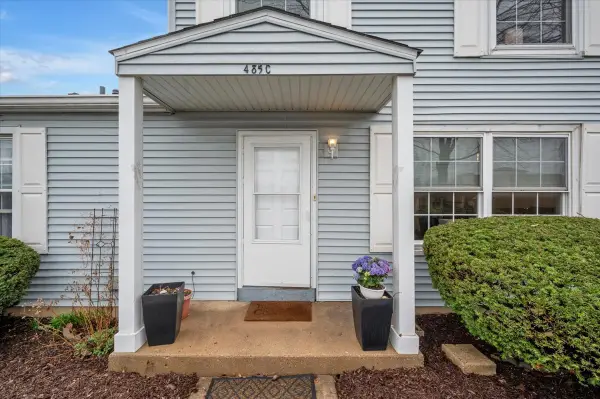 485 James Court #C, Glendale Heights, IL 60139