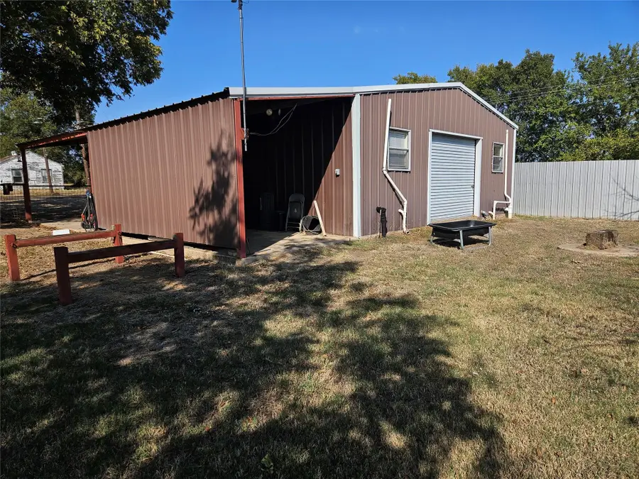 1347 Farm Road 38 S, Brookston, TX 75421 - Image #2