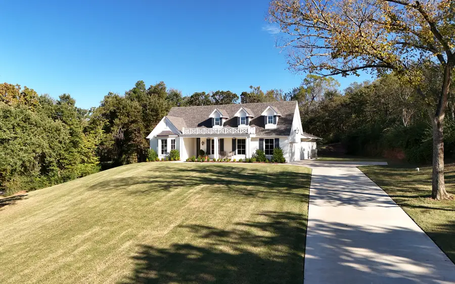 2904 S Broken Bow Road, Edmond, OK 73013 - Image #2