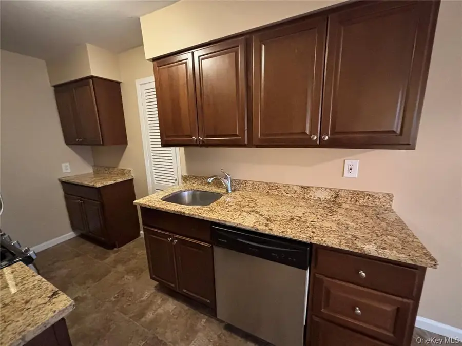 4 Colonial Road Unit #92, Beacon, NY 12508 - #2