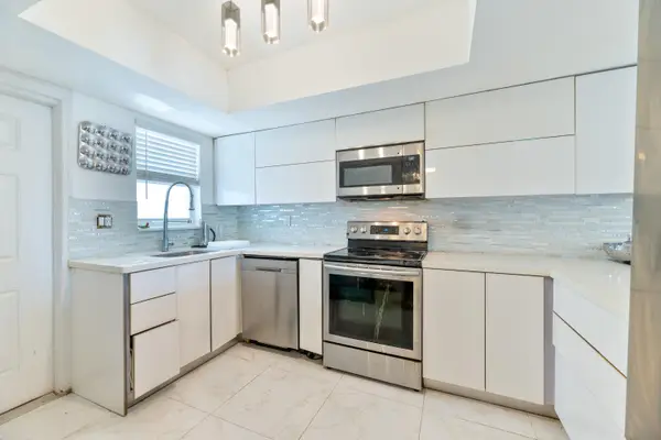 2841 NE 33rd Court #303, Fort Lauderdale, FL 33306