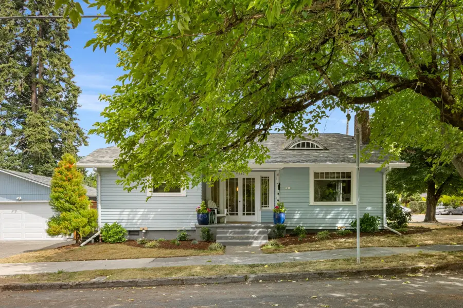 9210 N Allegheny Ave, Portland, OR 97203 - #3