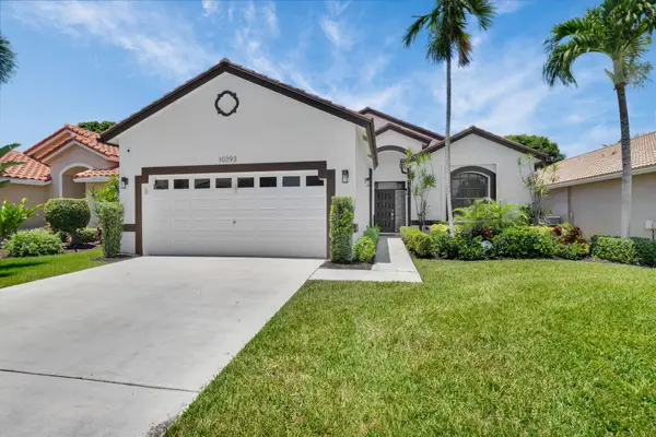 10393 Lexington Circle S, Boynton Beach, FL 33436