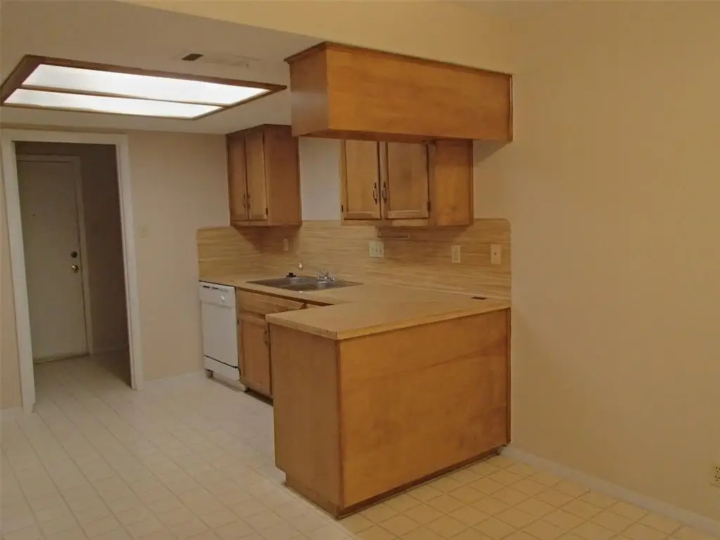 104 Norwood DR #B, Georgetown, TX 78628 - #1