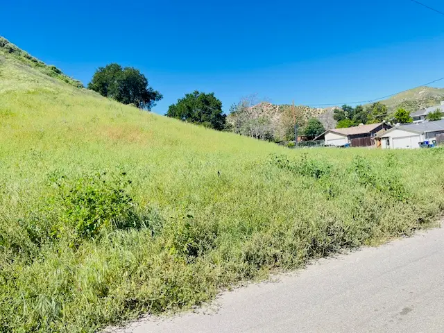 0 Paradise Rd, Val Verde, CA 91384 - #3