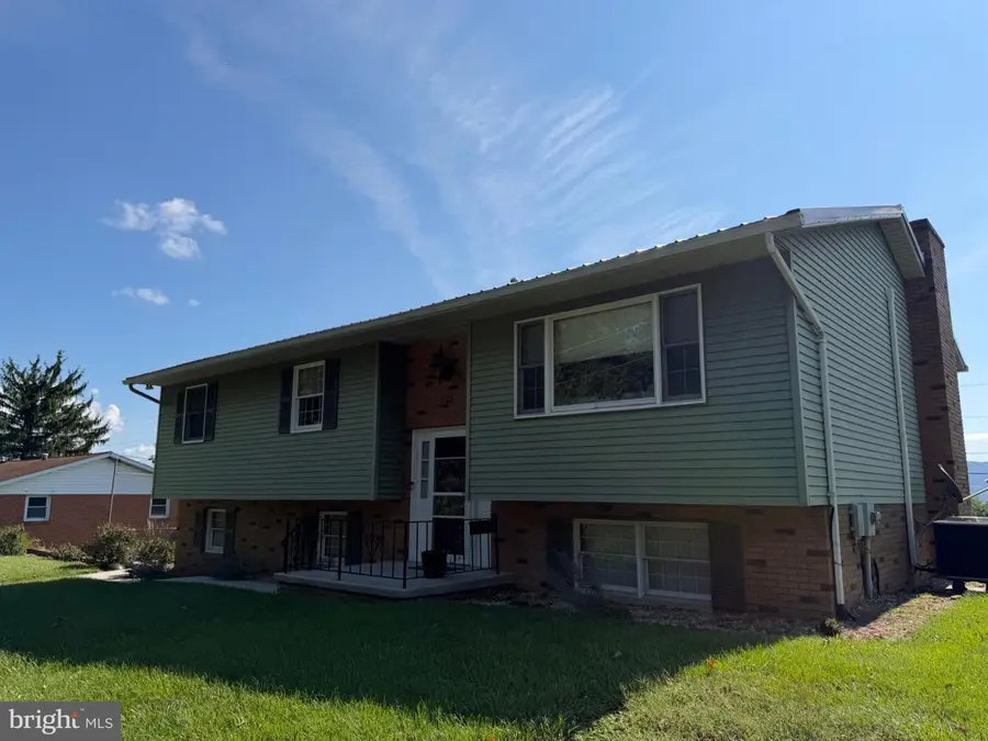 728 Dale Ave, Cumberland, MD 21502 - #2