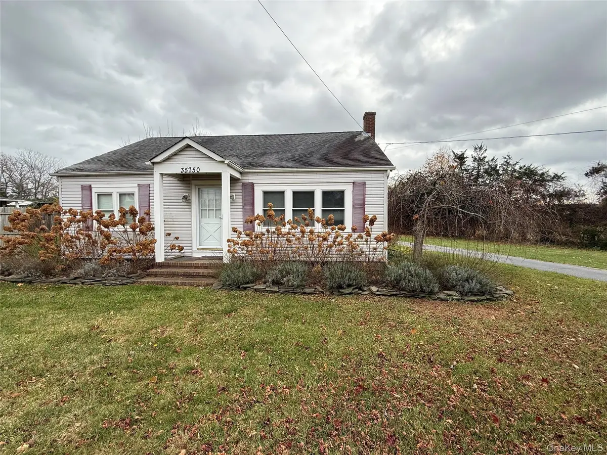 35750 Main Road, Cutchogue, NY 11935 - #1