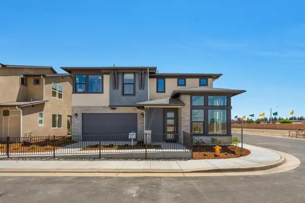 923 Lisbon Avenue, Tulare, CA 93274