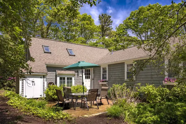 8 Wharf Avenue, Mashpee, MA 02649