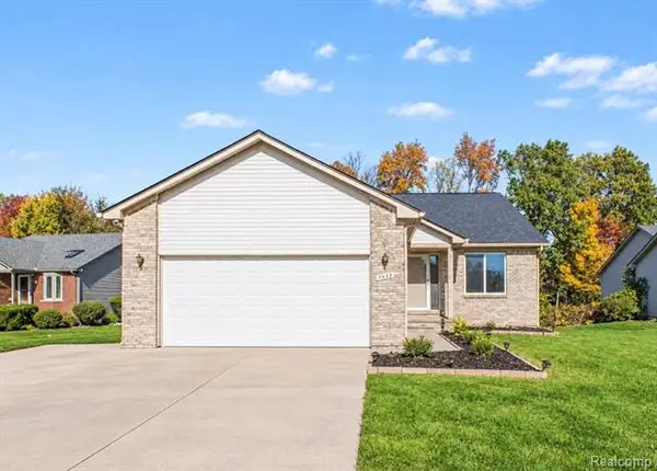 5459 Pear Tree DR, Burton, MI 48519