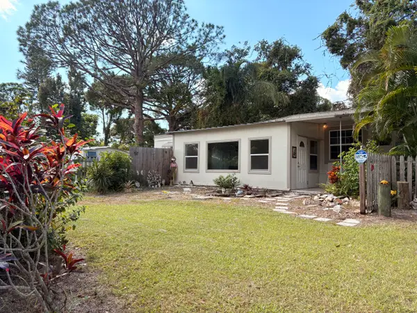 5112 80th Way N, ST PETERSBURG, FL 33709