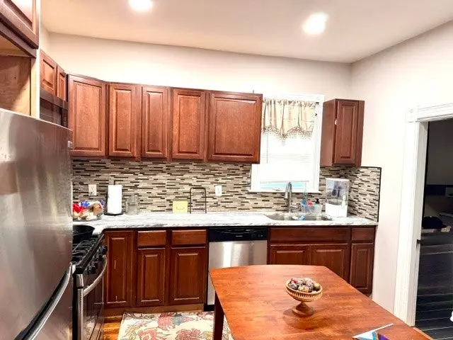 138 Doyle Avenue #1, Providence, RI 02906 - #1