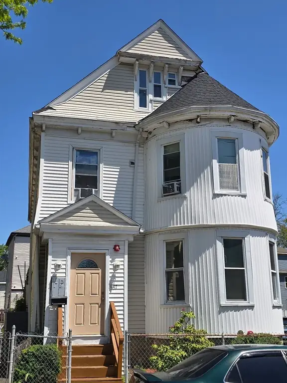 47 Dale St , 3, Boston, MA 02111