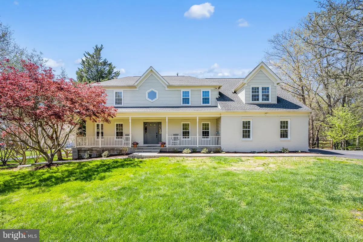 20116 Sweet Meadow Ln, Gaithersburg, MD 20882 - #1