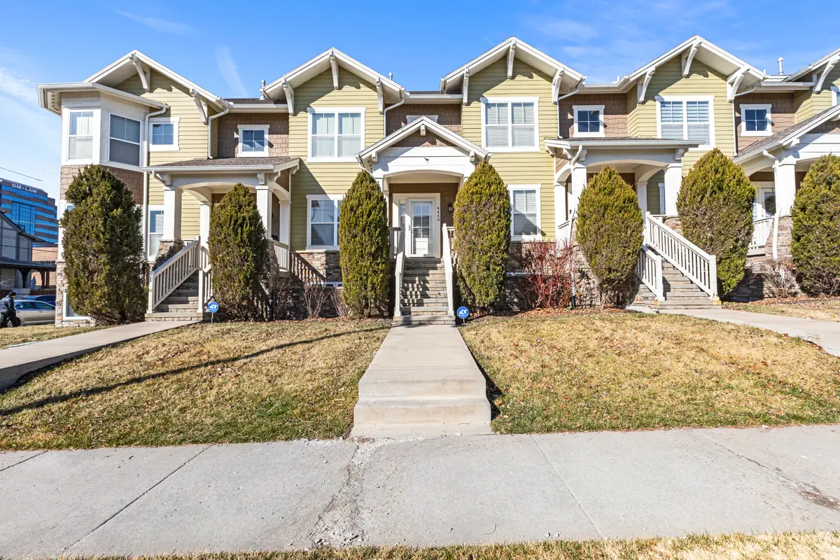 4450 Summit Street, Kansas City, MO 64111 - #1