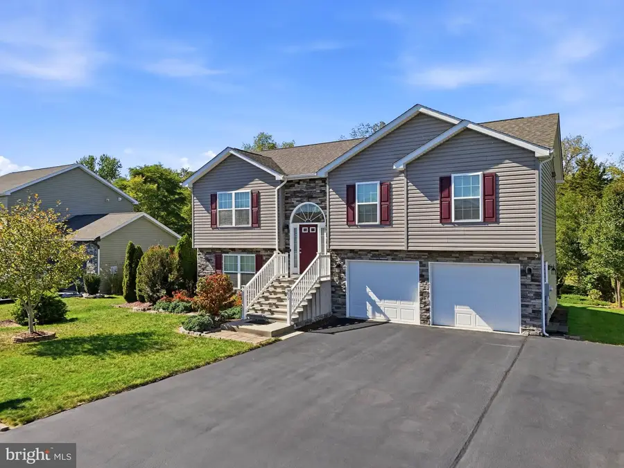 259 Melville Dr, Inwood, WV 25428 - #3