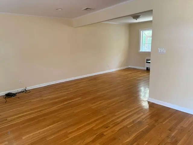 219 Willets Ln, Jericho, NY 11753 - #3