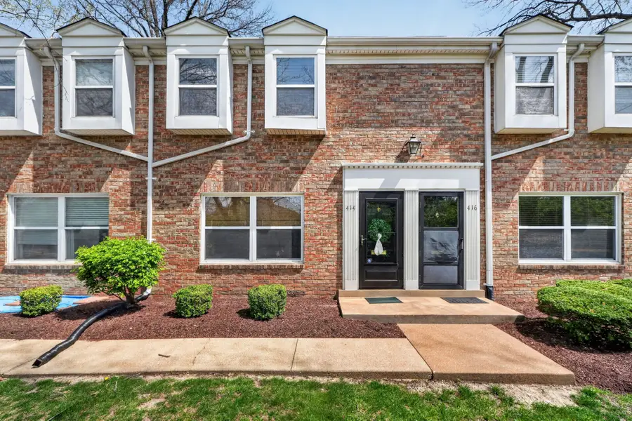 414 S Geyer Road, Kirkwood, MO 63122 - #2