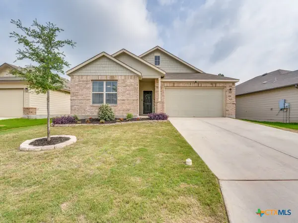 1136 Amber Lake, Seguin, TX 78155