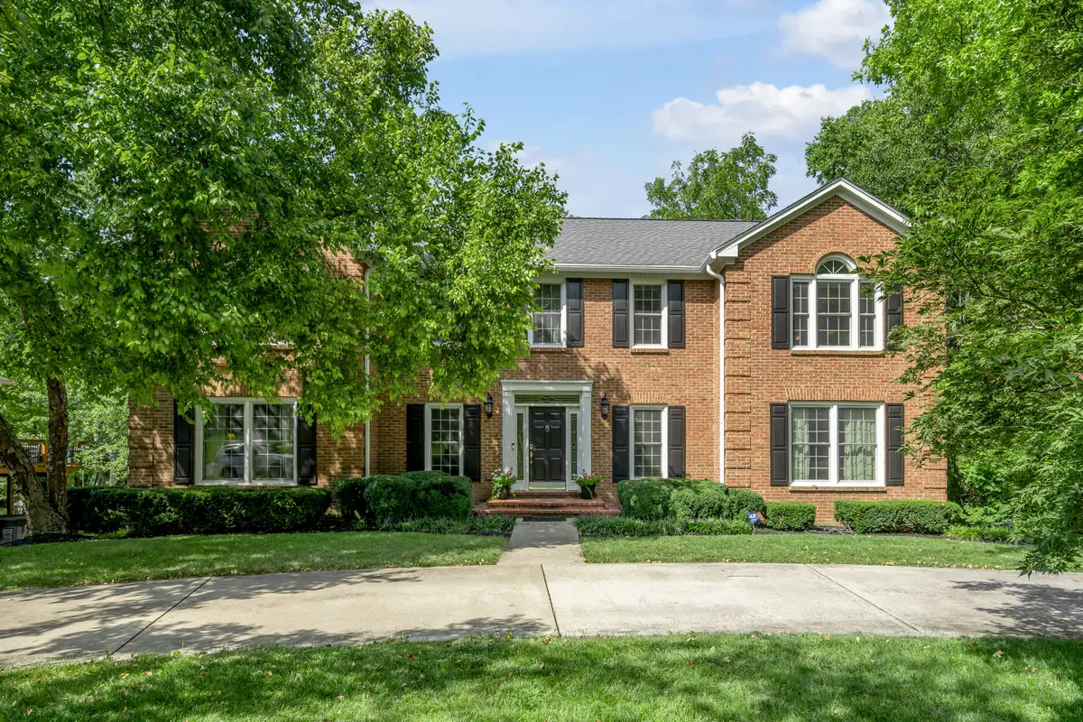 2385 The Woods Lane, Lexington, KY 40502 - #1