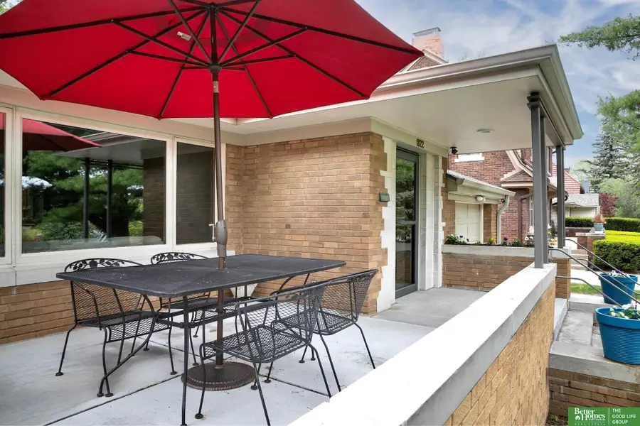 1822 N 52nd Street, Omaha, NE 68104 - #3