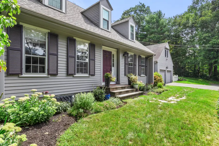 5 Raleigh Rd, Dover, MA 02030 - #3