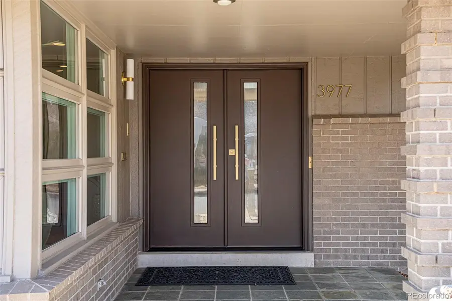 3977 S Jasmine Street, Denver, CO 80237 - #3