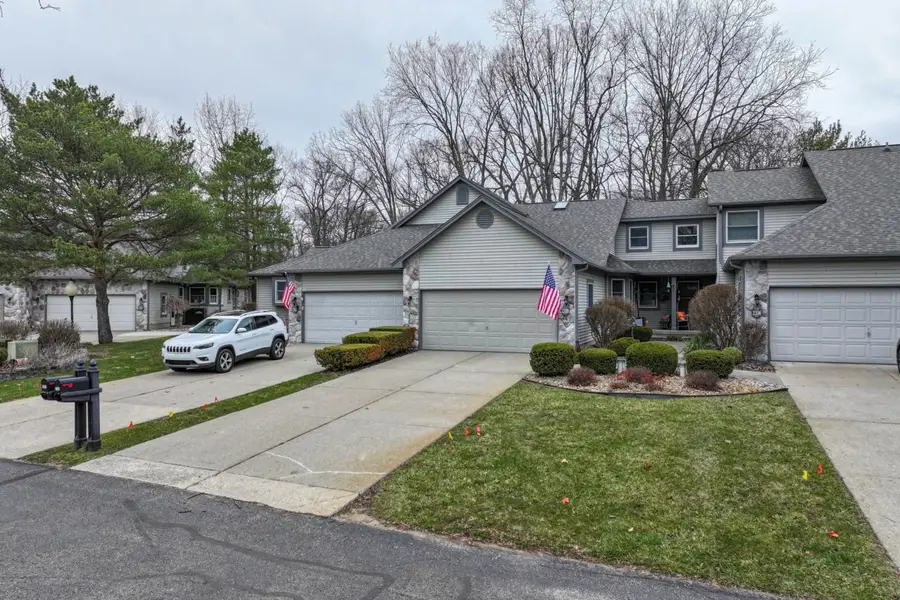 2338 Golden Pond, Fenton, MI 48430 - #2