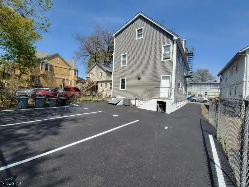 30 Fulton St #3, Montclair, NJ 07042 - #3