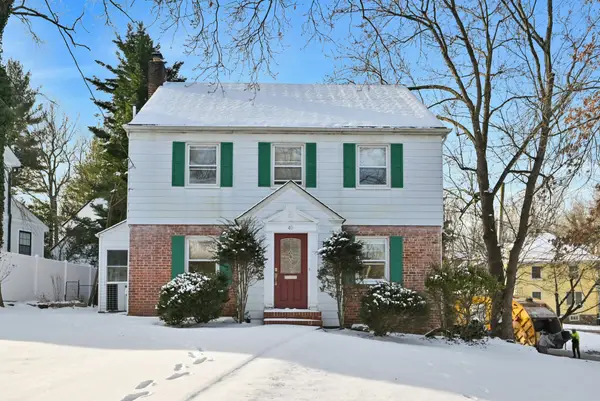 40 Clinton Avenue, Tenafly, NJ 07670