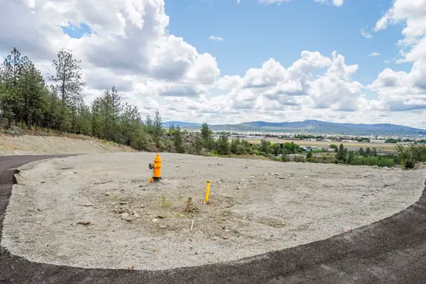 3323 N Stanley Rd, Spokane, WA 99217