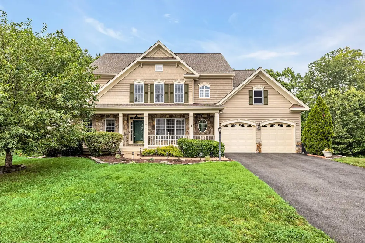 3232 Lost Pond Ct, Triangle, VA 22172 - #1