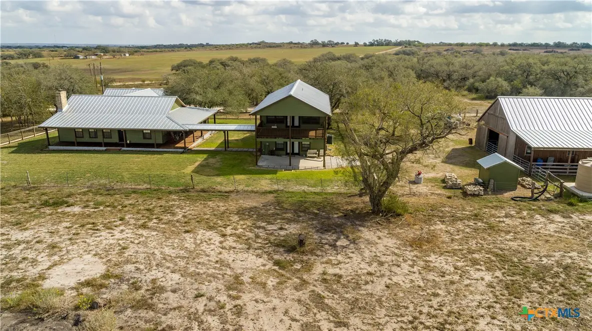698 Hilbrich Rd, Westhoff, TX 77994 - #1