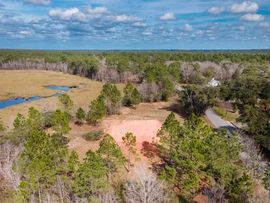 4446 Casa Grande Dr, Milton, FL 32583 - Image #3