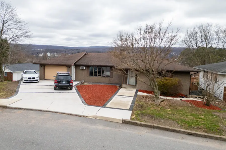 6 Short Street, Carbondale, PA 18407 - #2