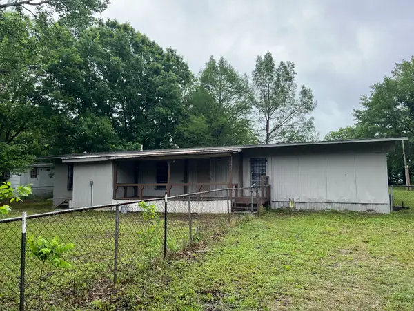 2445 Elmwood Drive, Wills Point, TX 75169