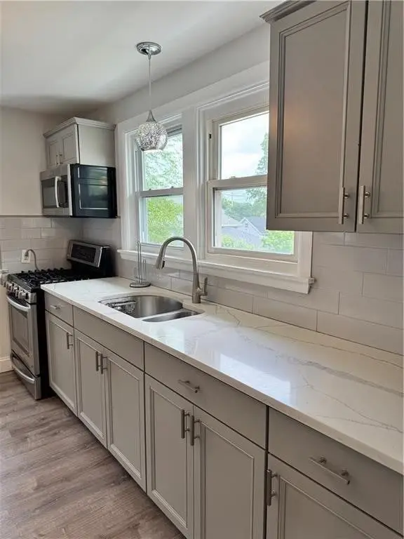 101 Rutherglen Avenue #2, Providence, RI 02907 - #2